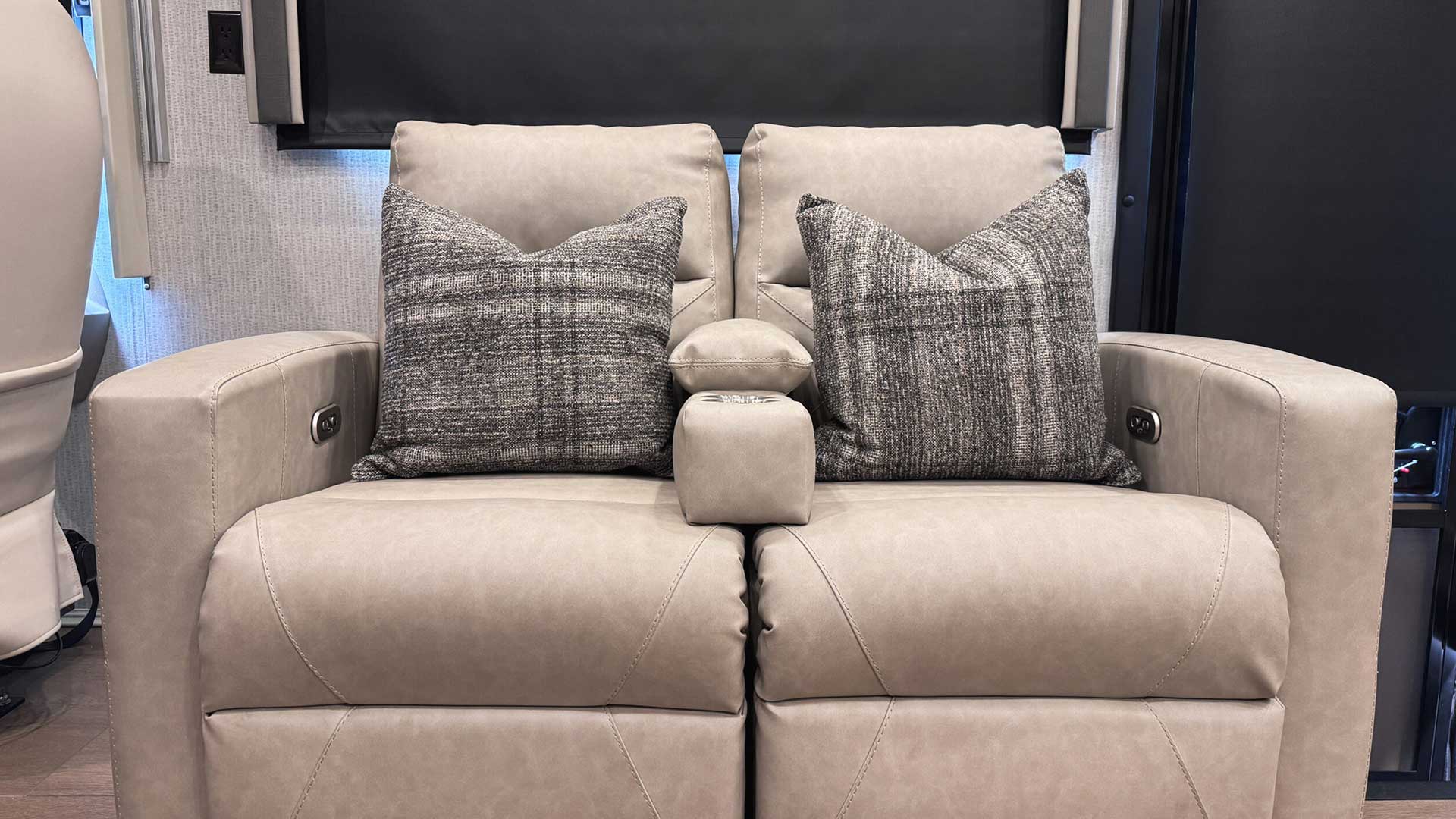 Allegro Open Road Seating