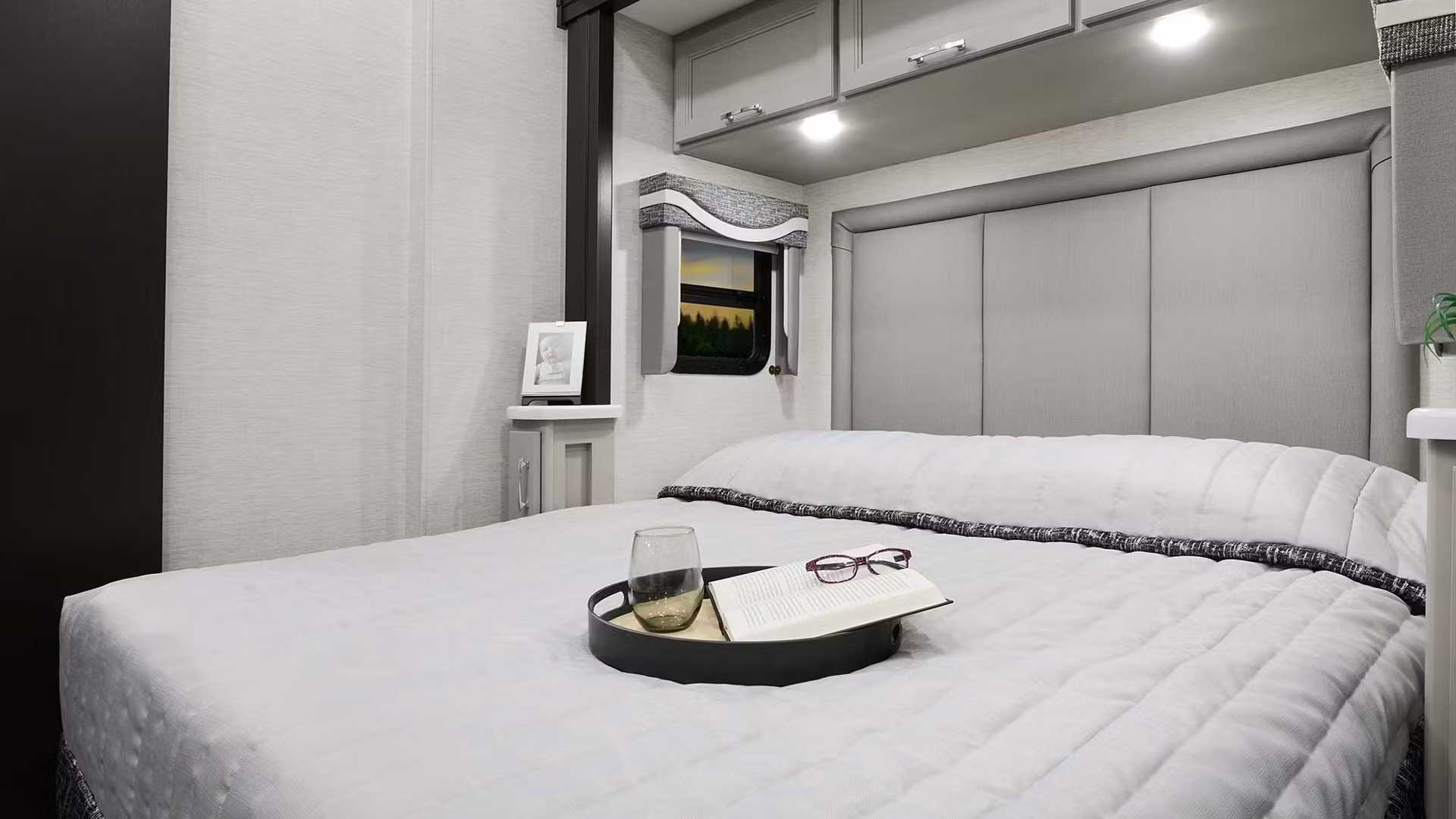 Outlaw Class A Bed