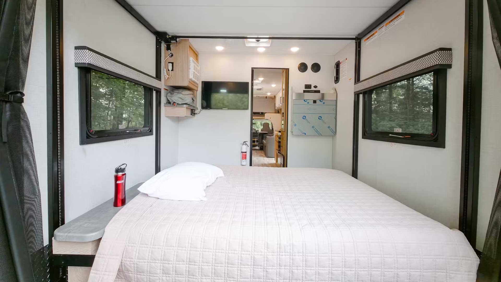 Outlaw Class C Garage Bed
