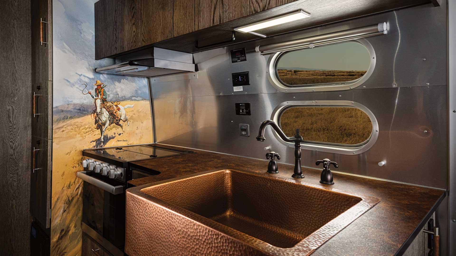 Stetson + 6666 Galley