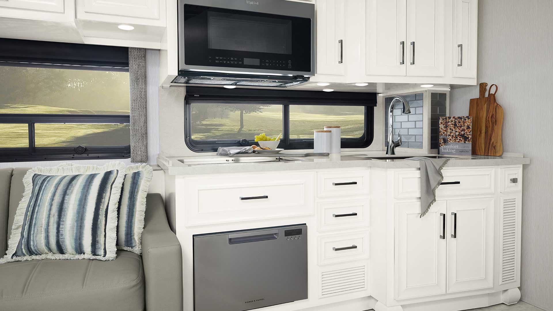 Ventana Galley