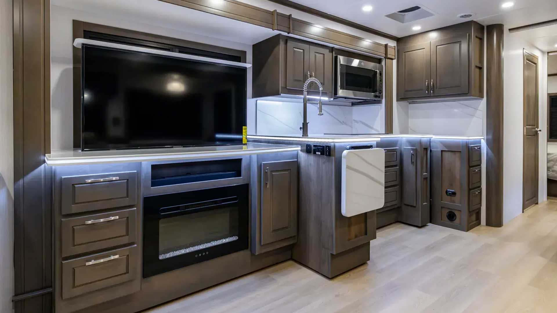 model gallery images 2027 dx3 galley