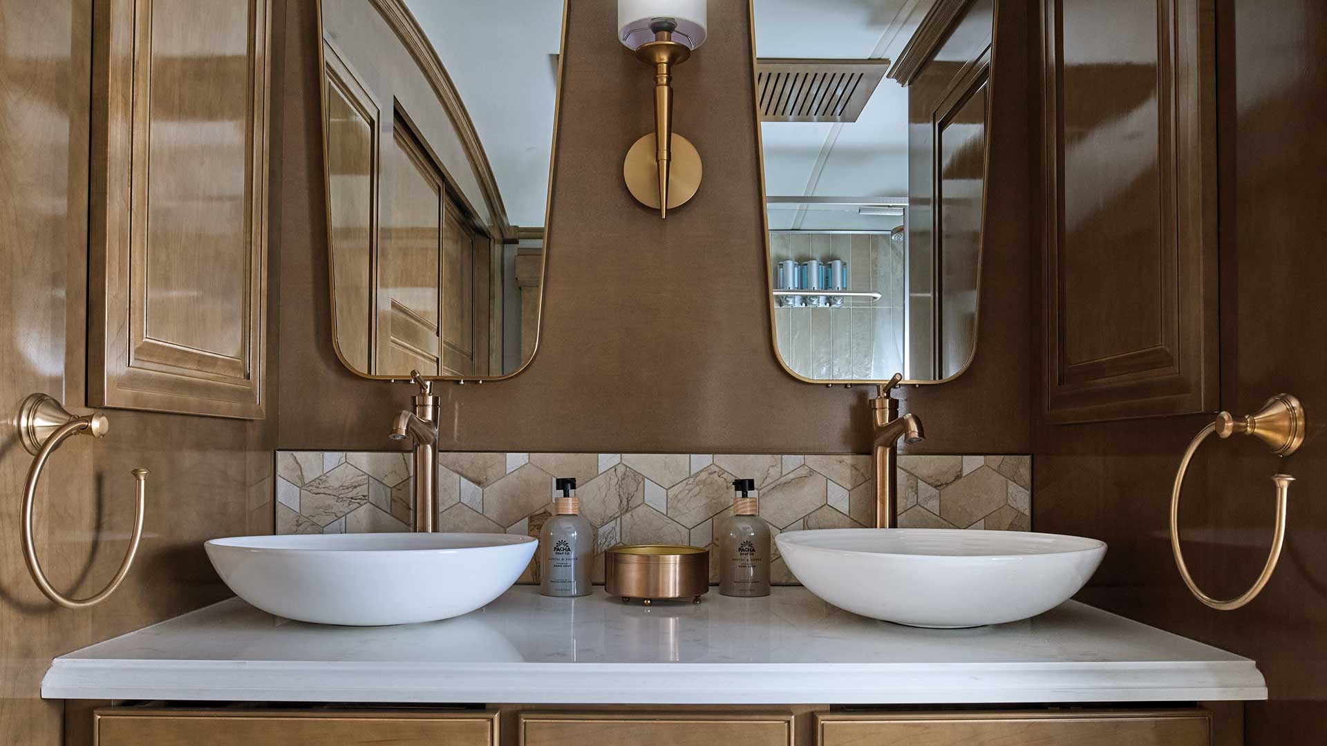 model gallery images 2027 essex bath