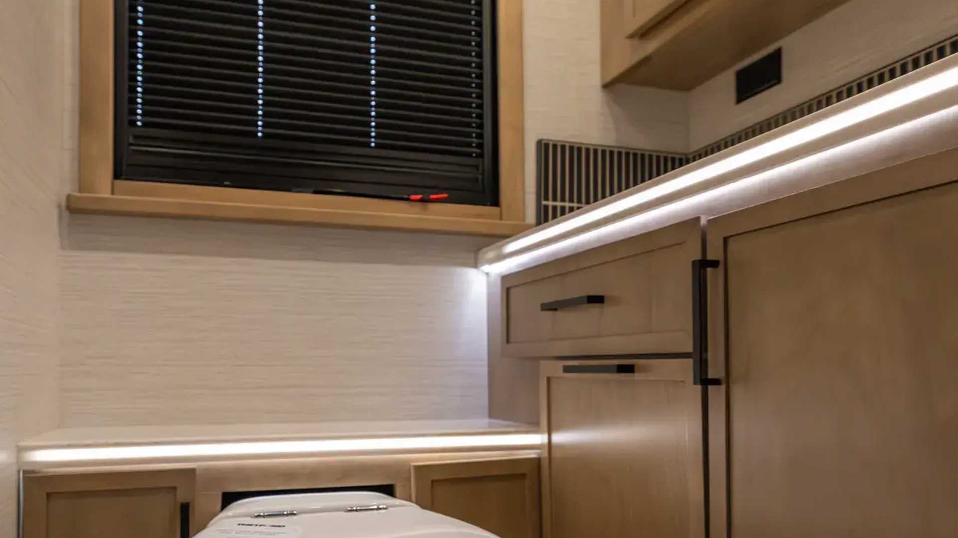 model gallery images 2027 grand sport bath