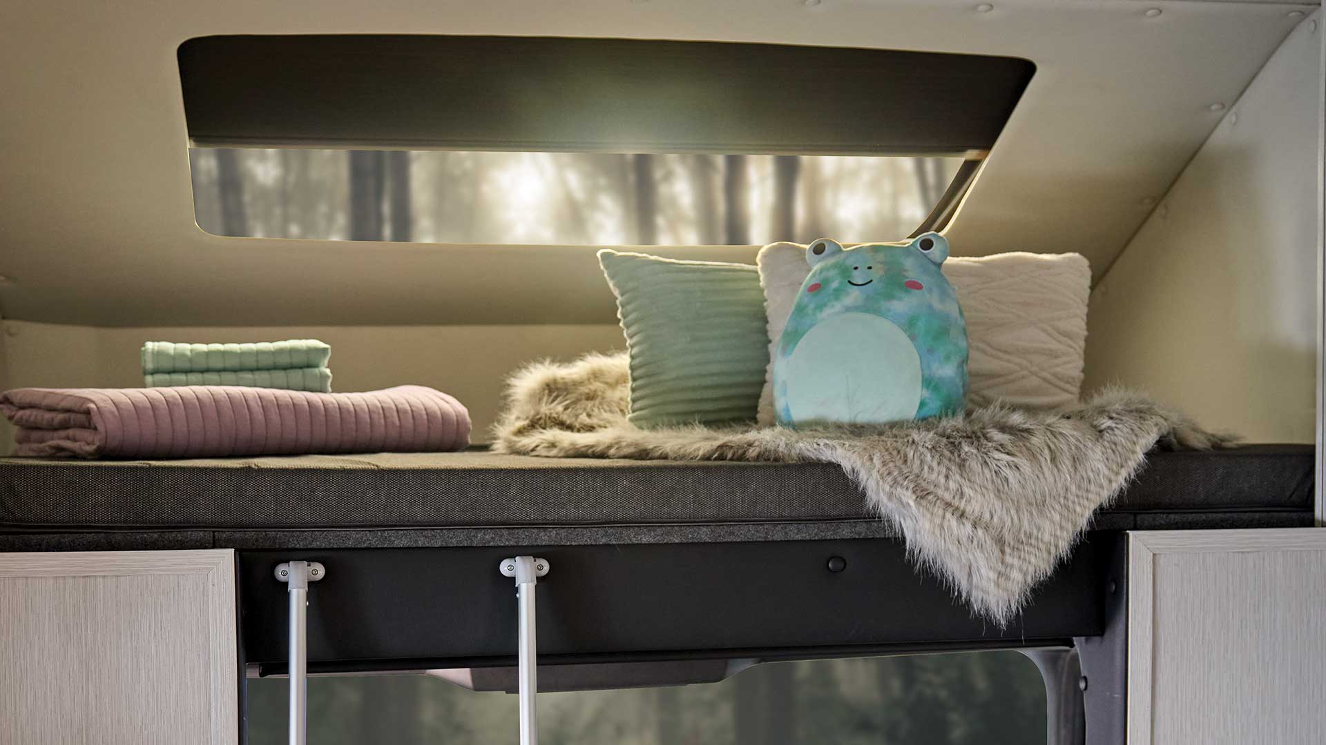 model gallery images 2027 grand star bunk