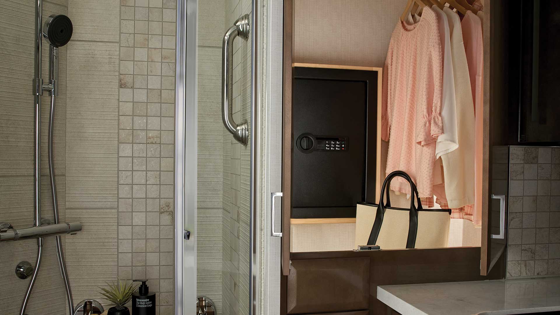 model gallery images 2027 mountain aire closet