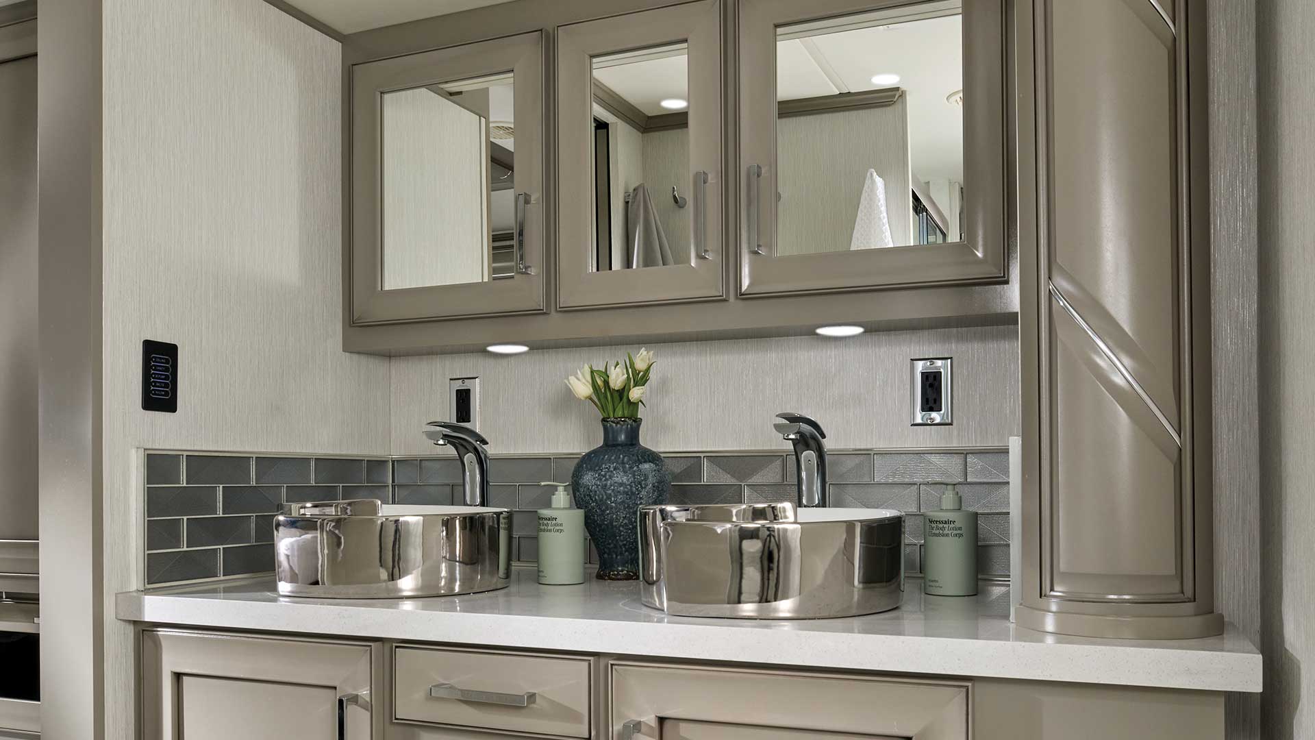 model gallery images 2027 ventana vanity