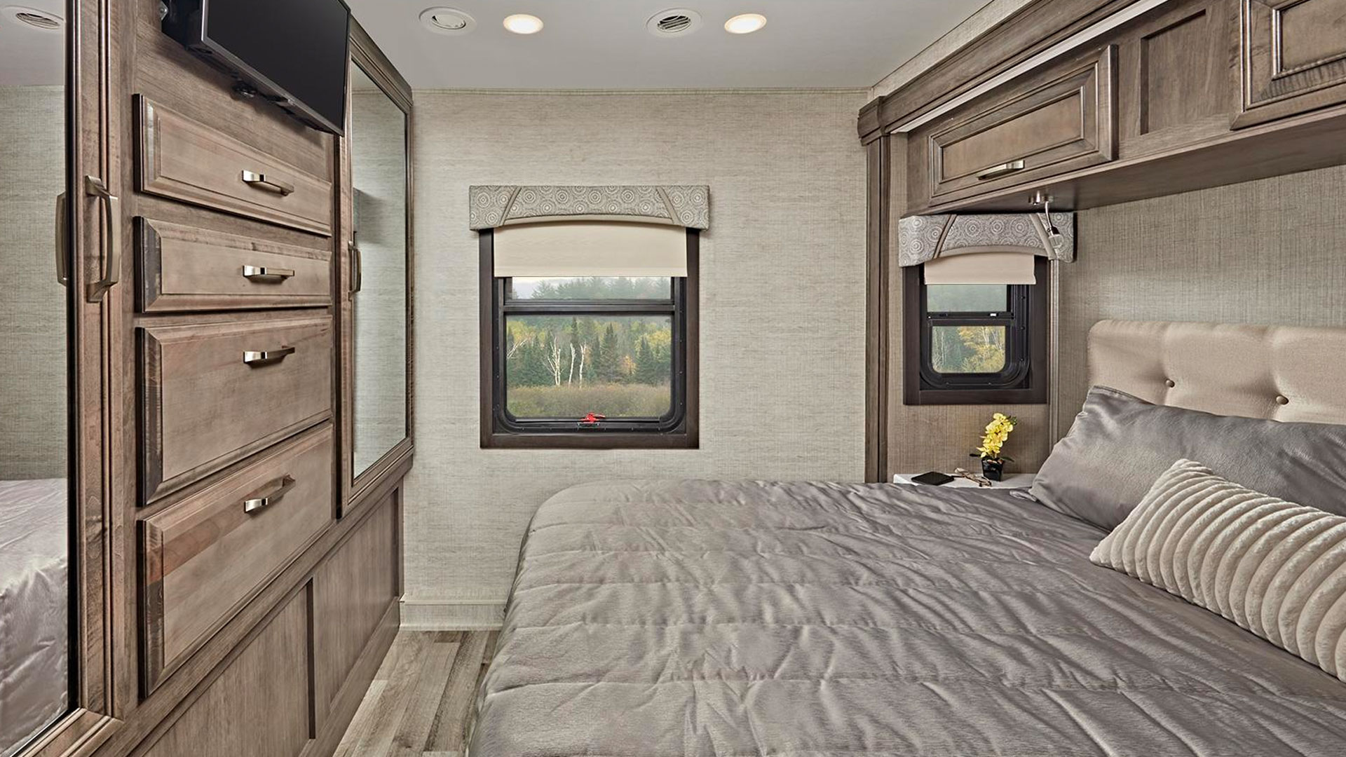 Greyhawk Prestige Bedroom