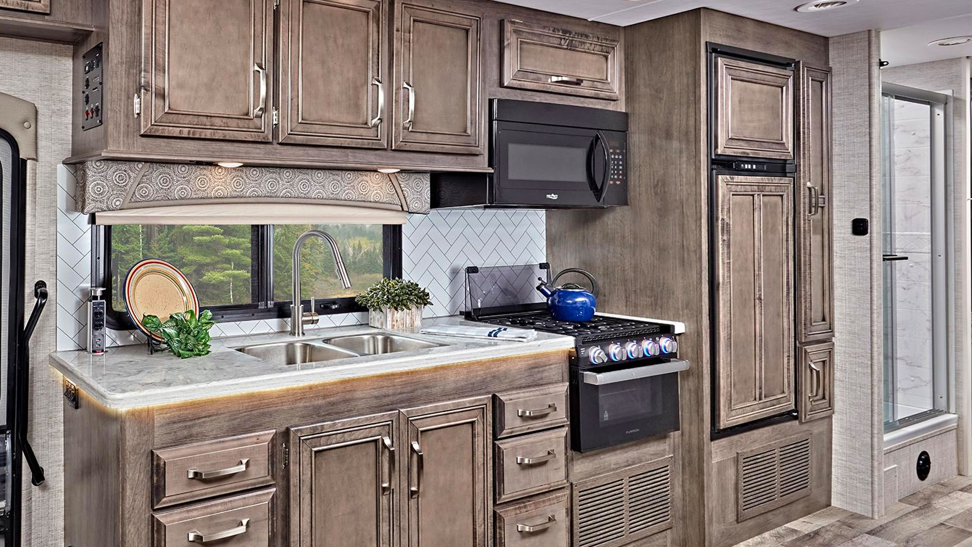 Greyhawk Prestige Kitchen