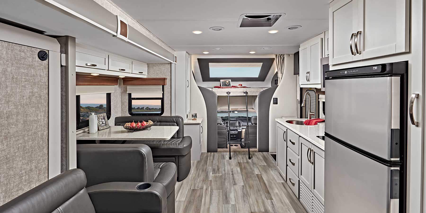 2022 Renegade RV Veracruz Interior