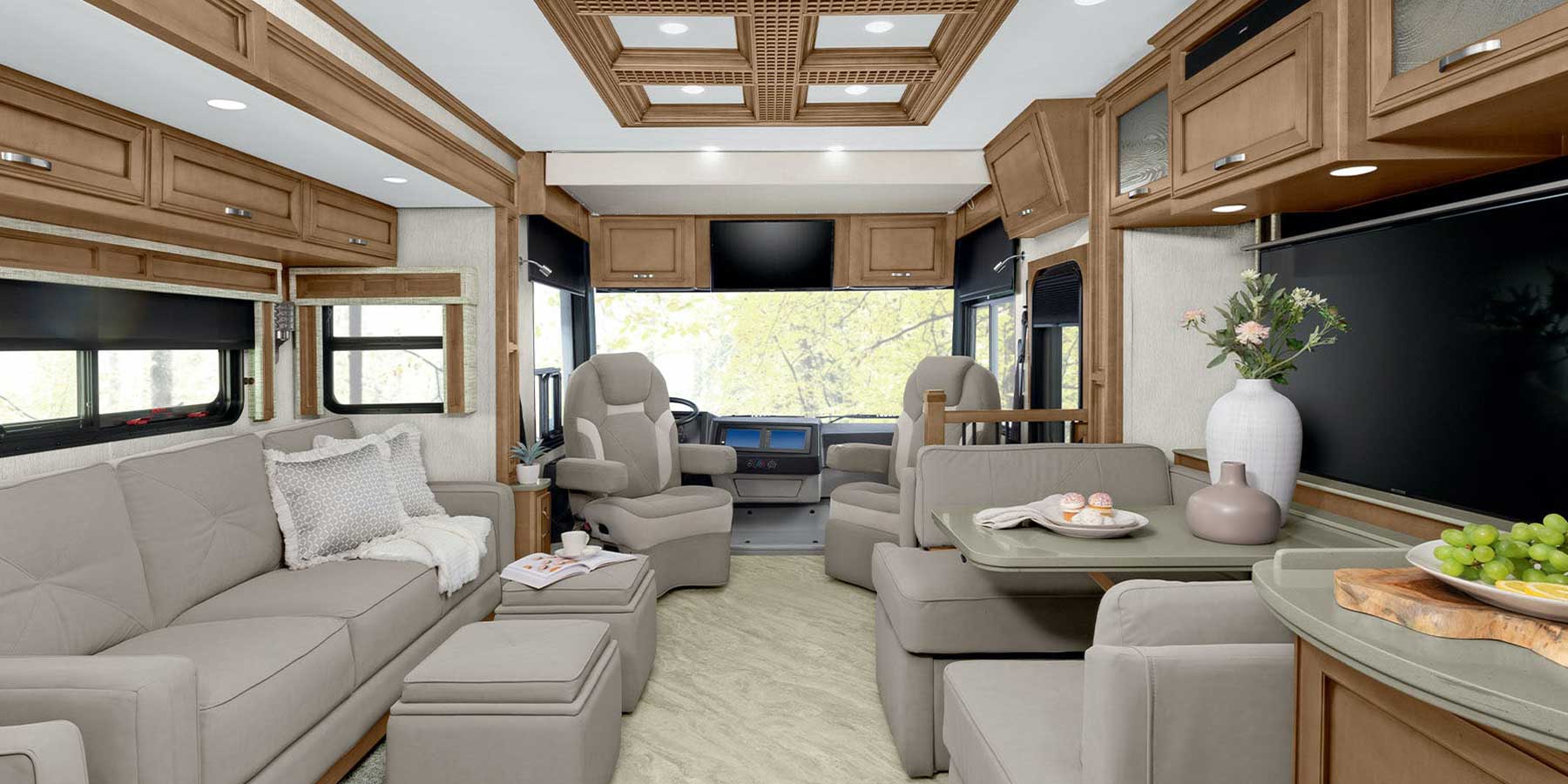 2021 Newmar Canyon Star Interior