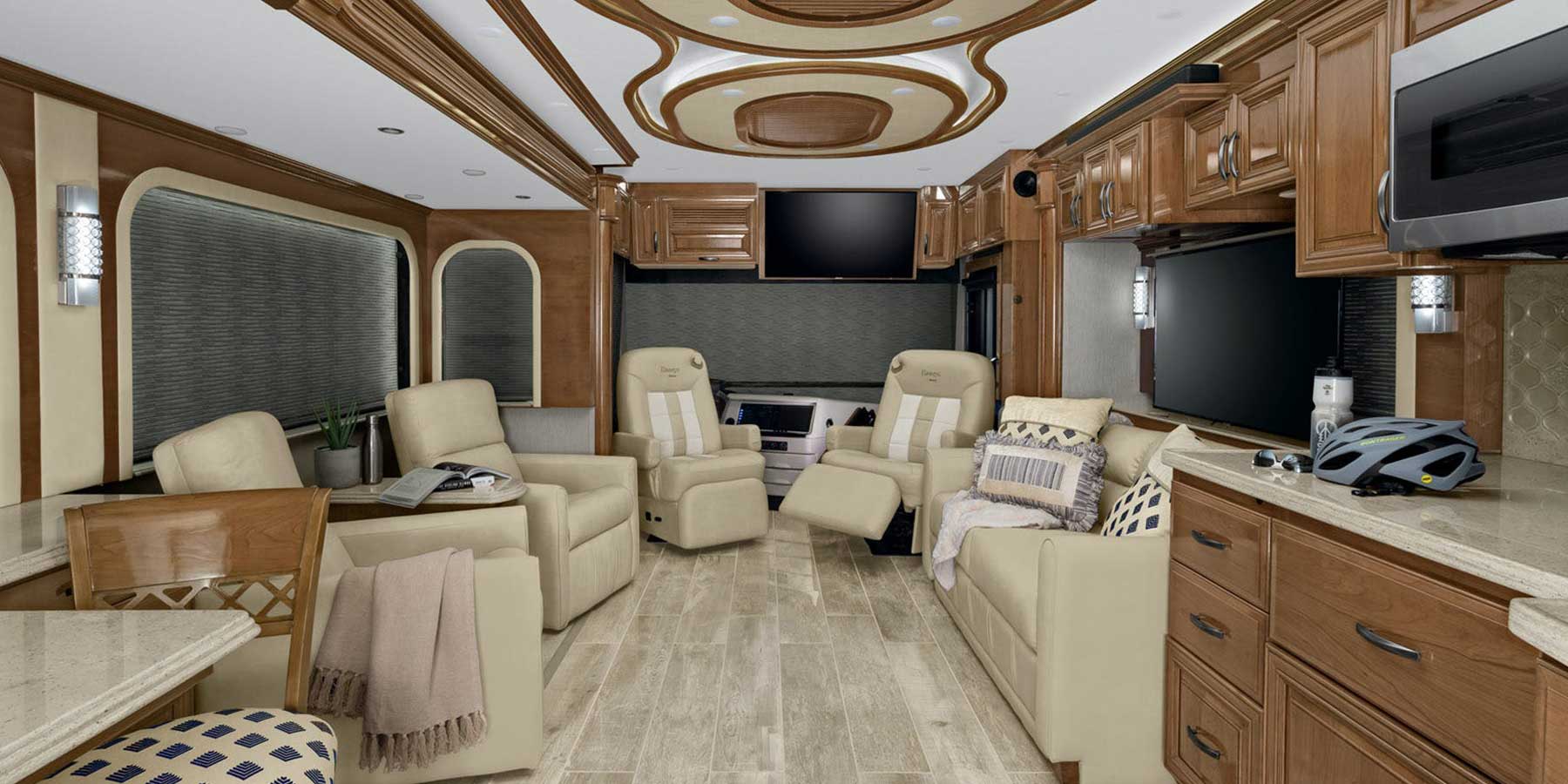 2021 Newmar Essex Interior