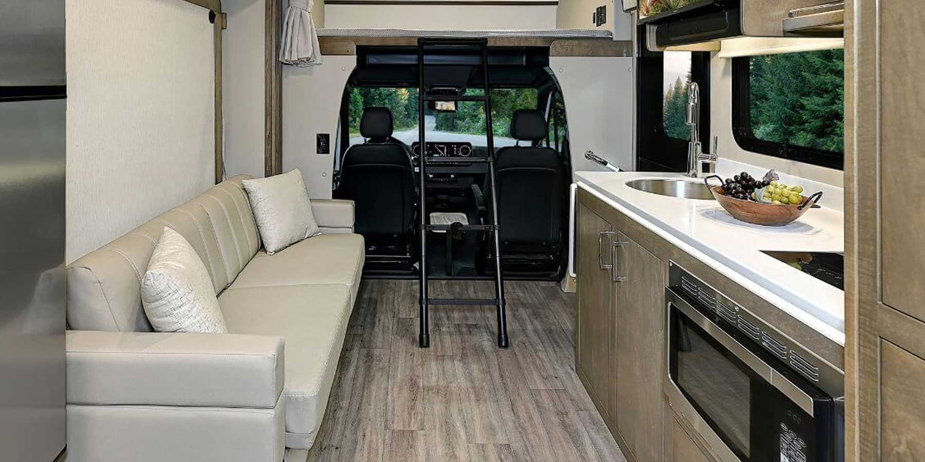 2021 Renegade RV Vienna Interior